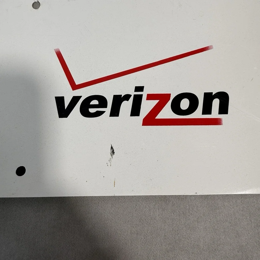 Verizon Logo Plastic Vanity Style Plate - Stylish Telecom USA Tag